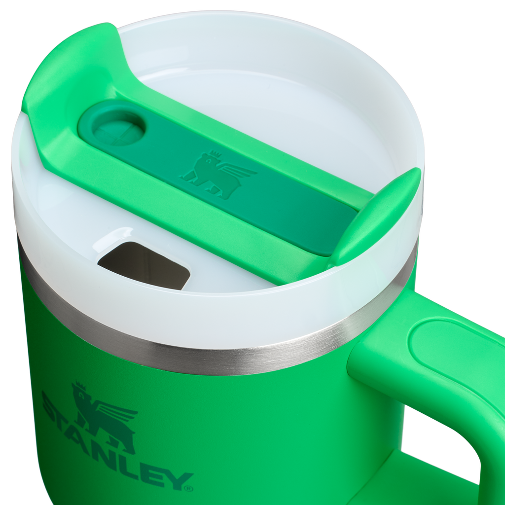 Double-Wall Vacuum The Quencher H2.O Flowstate Tumbler with Handle | Stanley Create D309N - Double-Wall Vacuum Insulated Travel Tumbler with Straw Detail